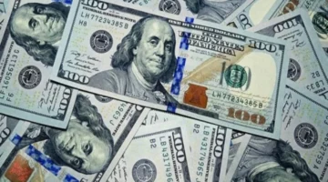 سعره الجديد بالبنوك.. تراجع مفاجئ في قيمة الدولار أمام الجنيه المصري خلال التداولات الأخيرة